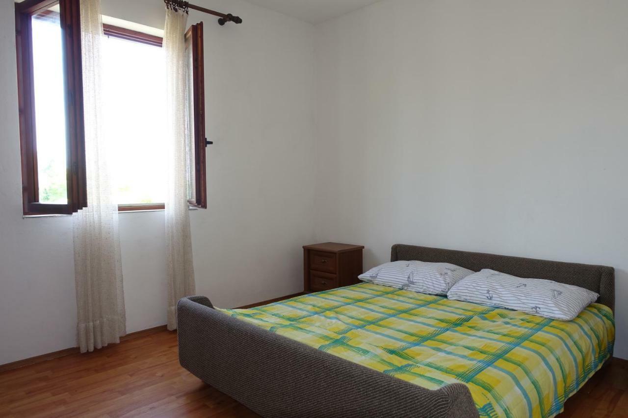 Apartment Dede นิน ภายนอก รูปภาพ
