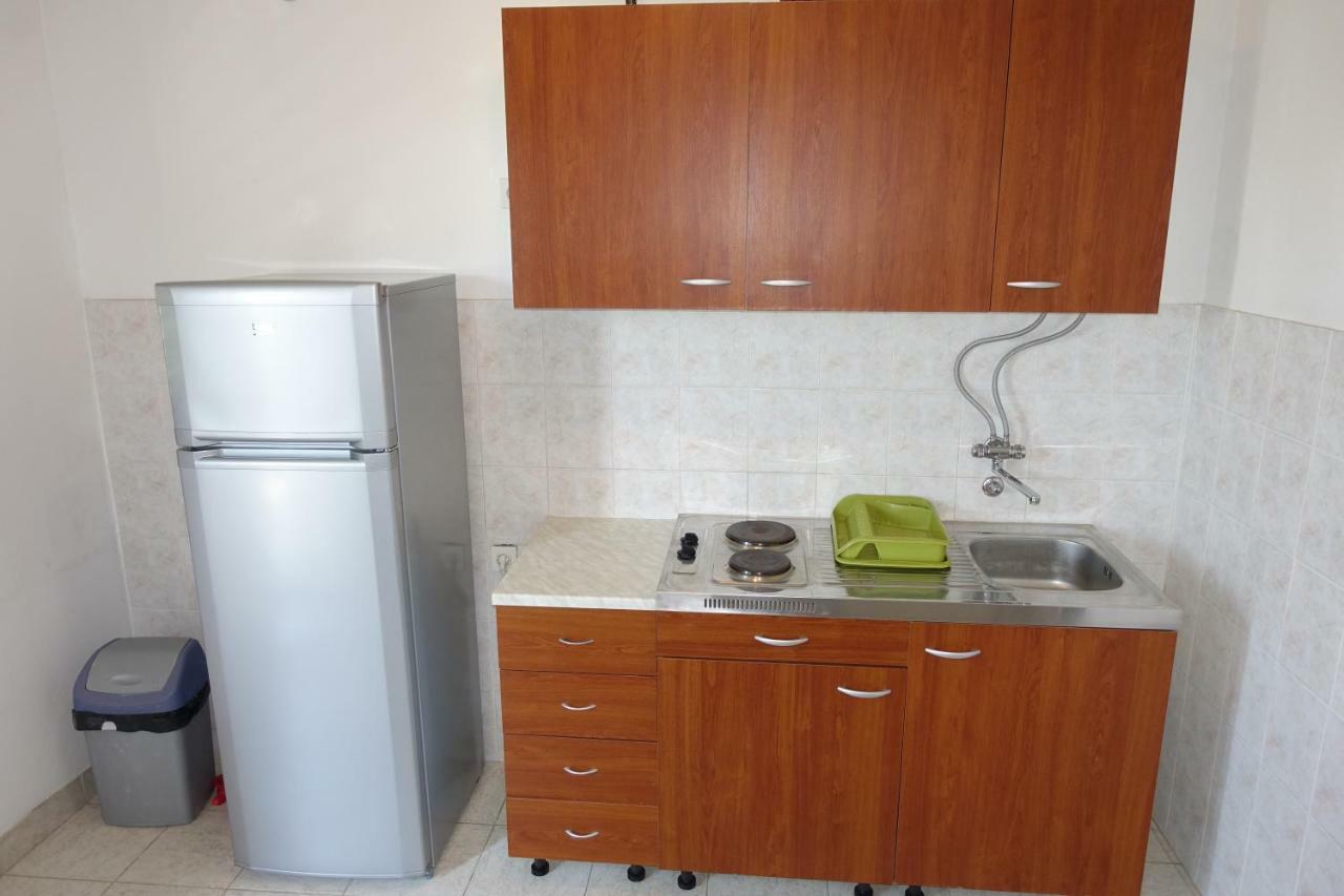 Apartment Dede นิน ภายนอก รูปภาพ