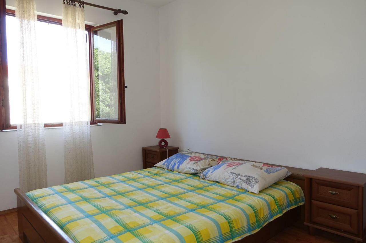 Apartment Dede นิน ภายนอก รูปภาพ